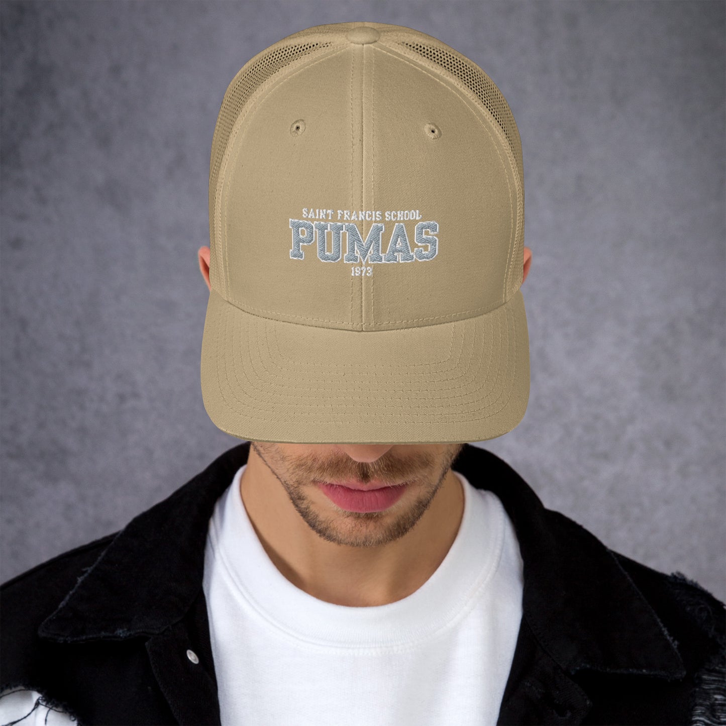 Trucker Cap with Pumas logo