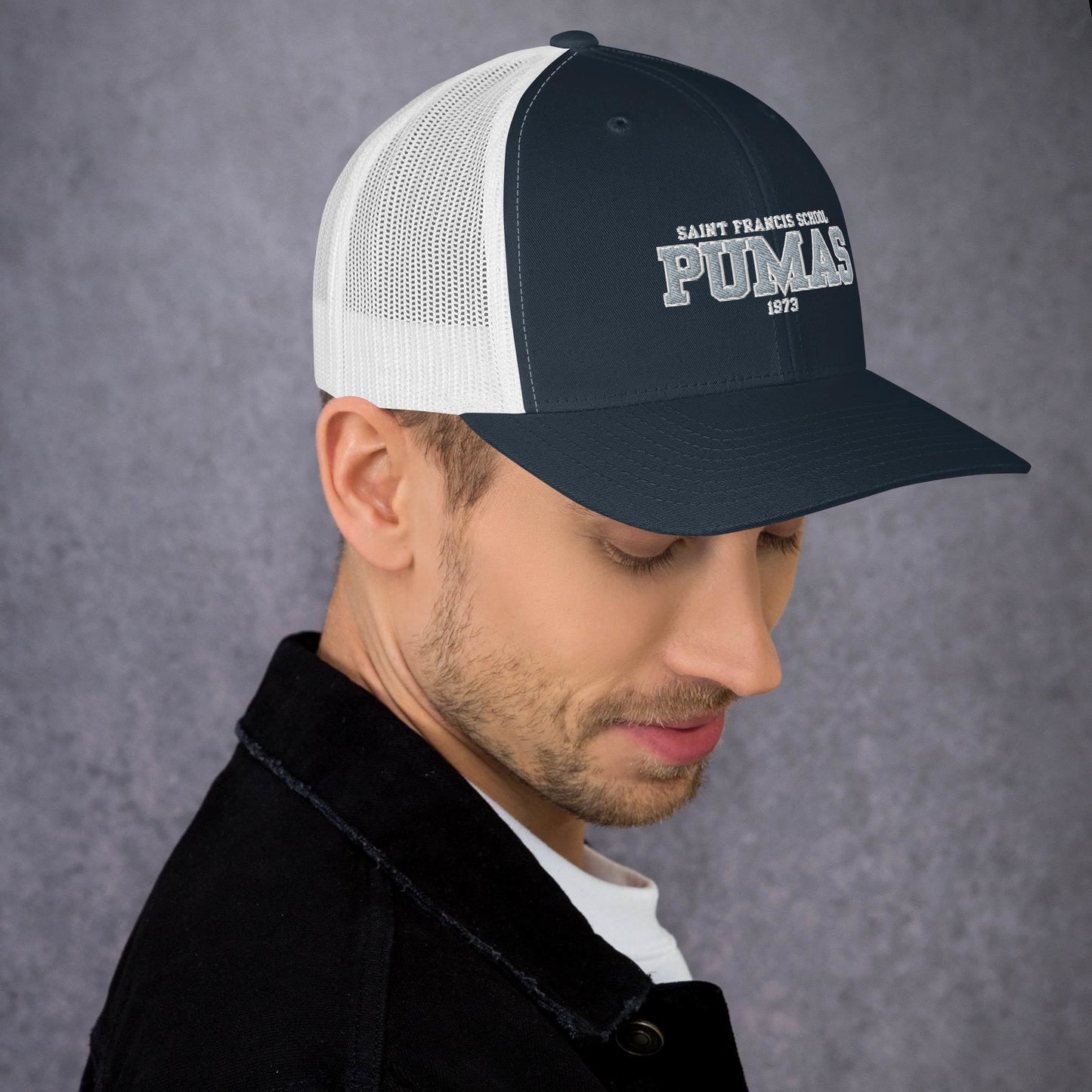 Trucker Cap with Pumas logo